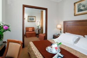Hotel Pinewood Roma