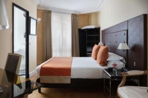 Hotel Le 123 Elysees París