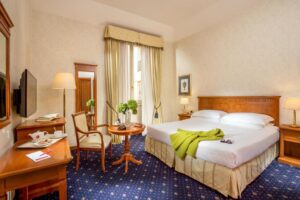 Hotel UNA Empire Roma