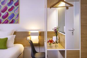 Hotel Paris Louis Blanc