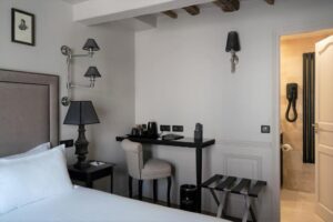 Hotel Saint-Louis en L’Isle París