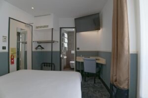 Hotel Appia La Fayette París