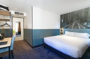 Hotel Appia La Fayette París
