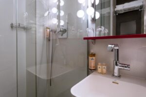 Hotel La Parizienne París