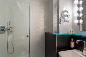 Hotel La Parizienne París