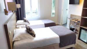 Avia Hôtel Saphir Montparnasse París
