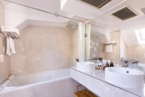 Hotel Louvre Sainte Anne París