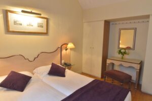 Hotel Suites Unic Renoir Saint-Germain París