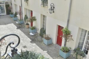 Hotel Suites Unic Renoir Saint-Germain París