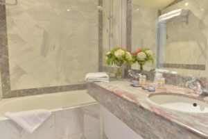 Hotel Suites Unic Renoir Saint-Germain París