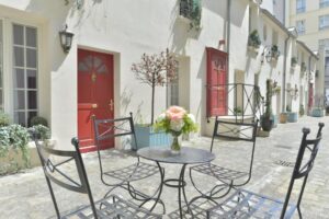Hotel Unic Renoir Saint Germain París
