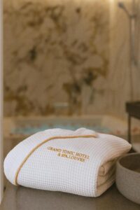 Hotel Grand Tonic & SPA París