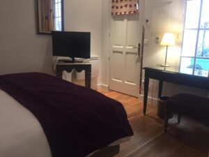 Hotel Suites Unic Renoir Saint-Germain París