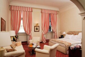 Hotel De La Ville Florencia