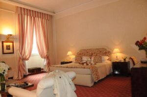 Hotel De La Ville Florencia