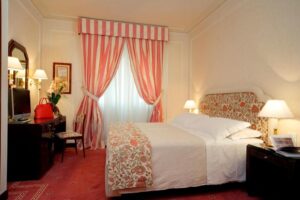 Hotel De La Ville Florencia