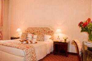 Hotel De La Ville Florencia