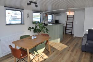 Lodge Private on Houseboat Amsterdam