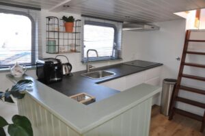 Lodge Private on Houseboat Amsterdam